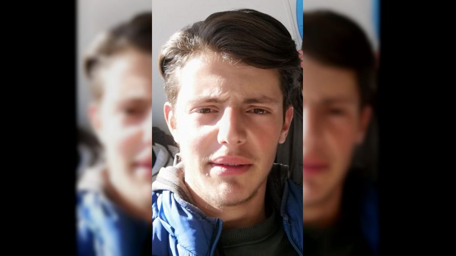 Hayvan otlatırken üzerine yıldırım düştü