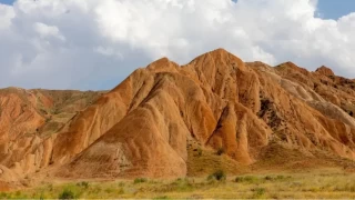 Idr'n renkli srprizi: Gkkua Tepeleri