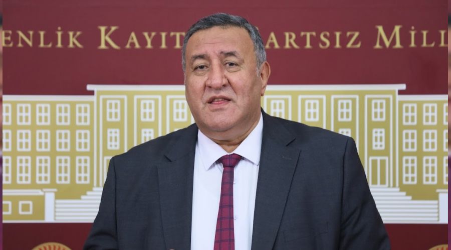 la kstlamas vatanda madur ediyor