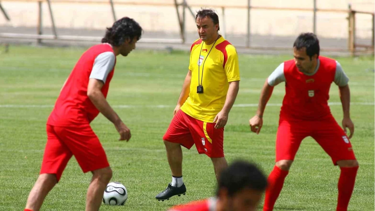 İsmail Kartal'dan sonra Engin Fırat'ta İran yolcusu