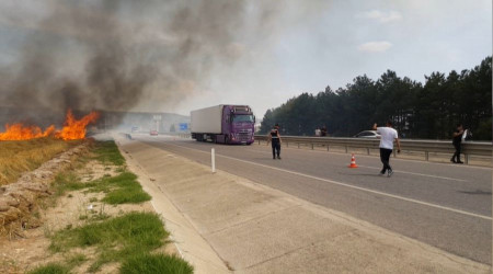 İstanbul-Edirne yolu yangın yüzünden trafiğe kapandı