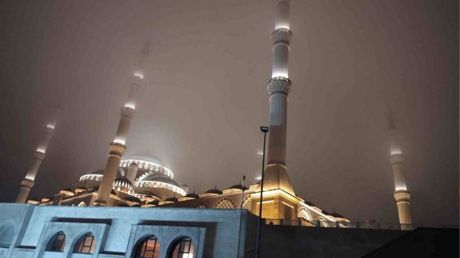 �stanbul'da ak�am saatlerinde yo�un sis 