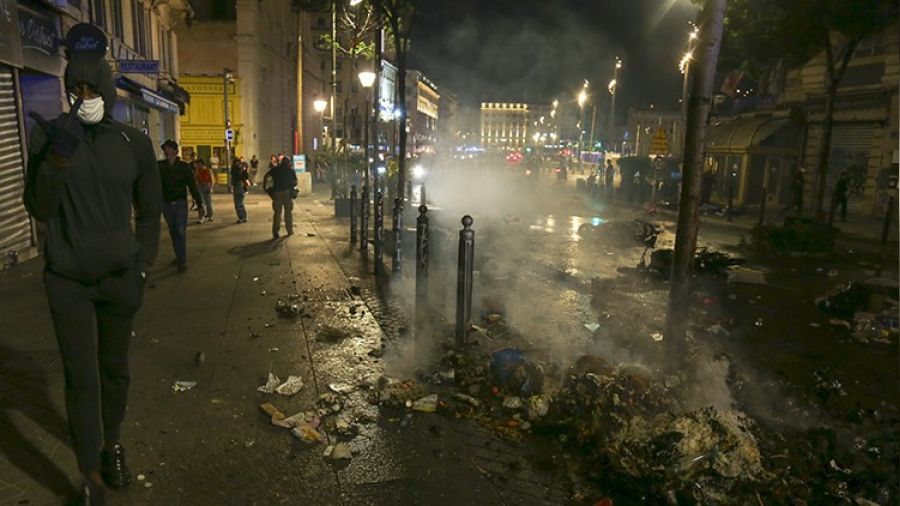 �syanc�lara kar�� a��r� sa�c�lar soka�a ��kt�