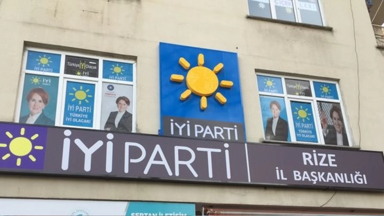 �Y� Parti'de istifa furyas� 