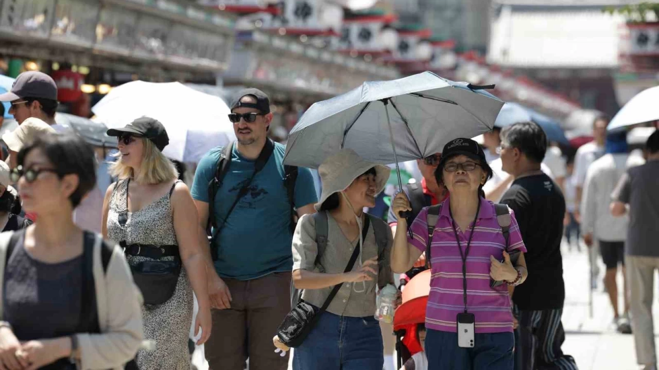 Japonya, t�m zamanlar�n en s�cak g�n�n� ya�ad�