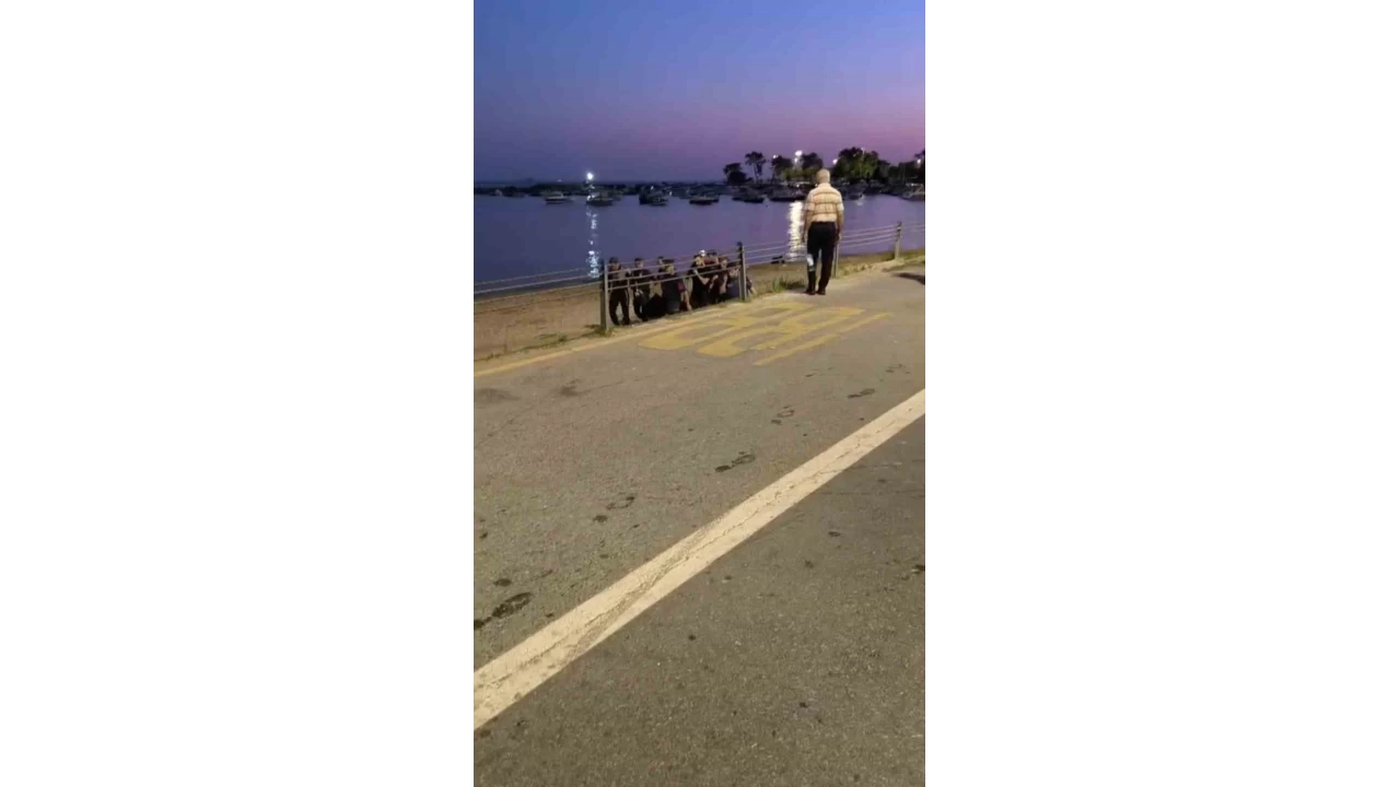 Kadıköy'de denize giren genç boğuldu