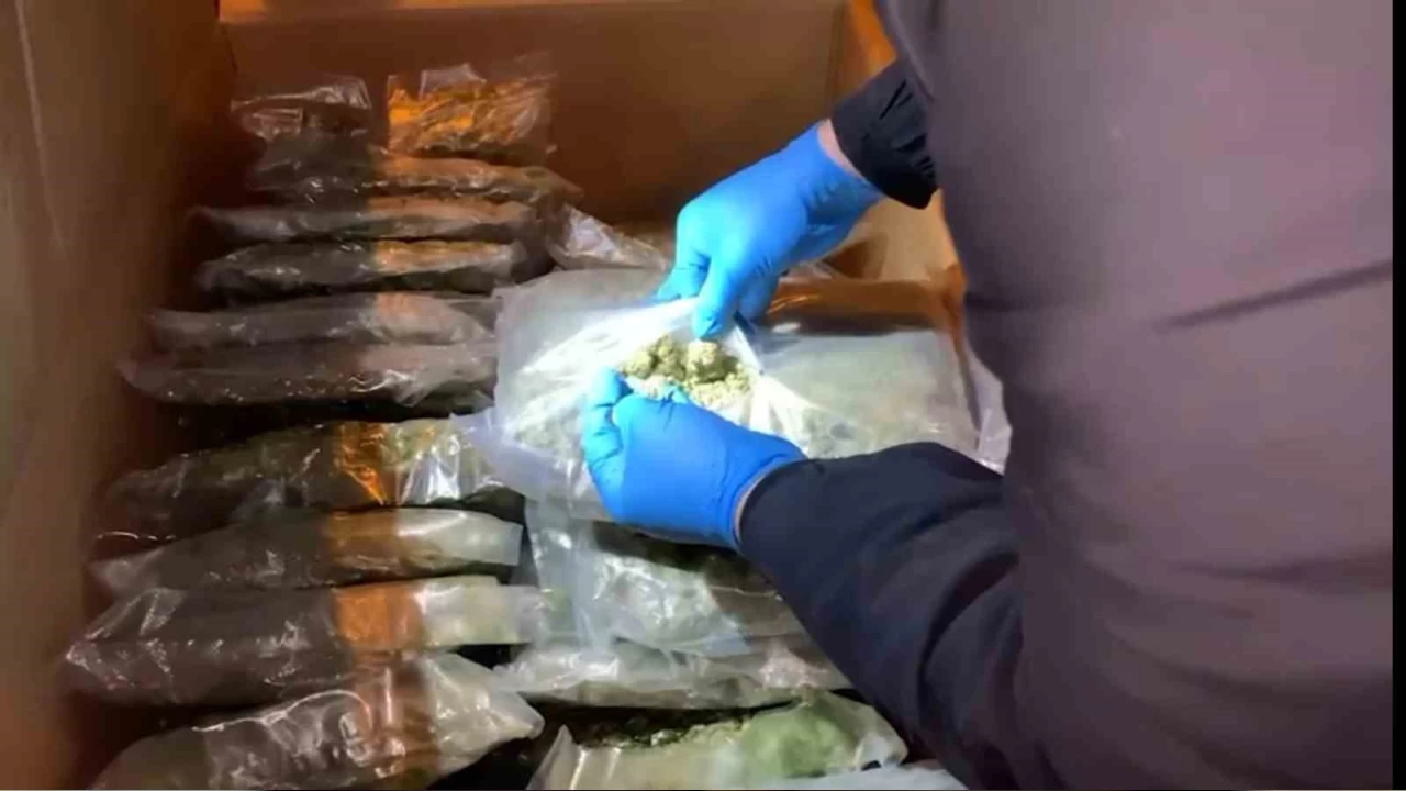 Kap�kule'de 20 milyon liral�k uyu�turucu operasyonu