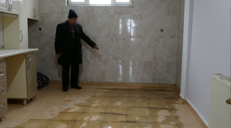Karların erimesi binada su baskınına yol açtı