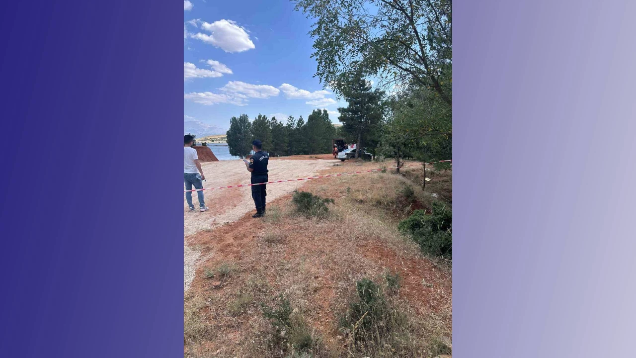 Kayıp olarak aranan genç, gölette ölü bulundu