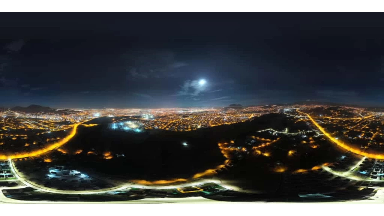 Kayseri'de Kunduz Süper Ay merakı Hıdırellez Gök Gözlem Evi'ni doldurdu