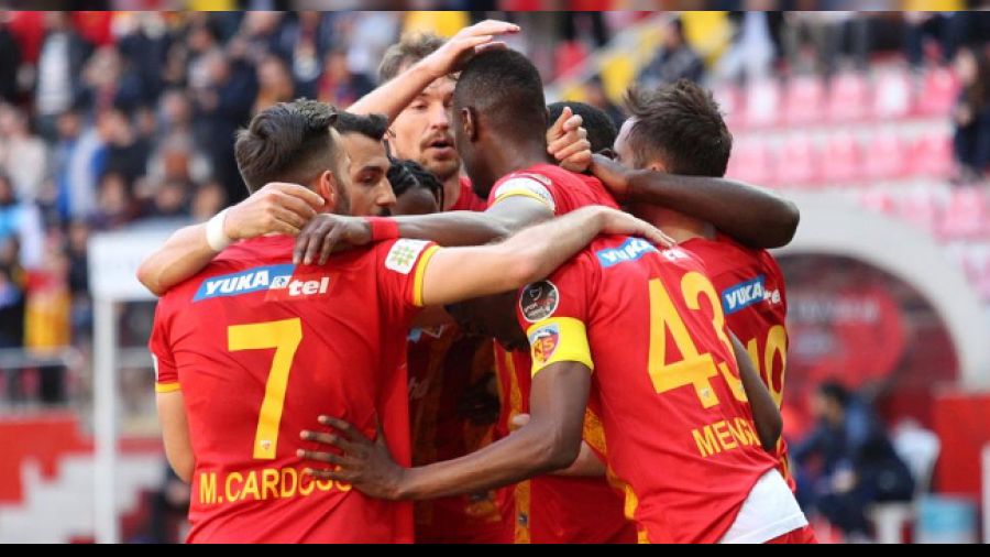 Kayserispor, �mraniyespor�u 3 golle u�urlad�