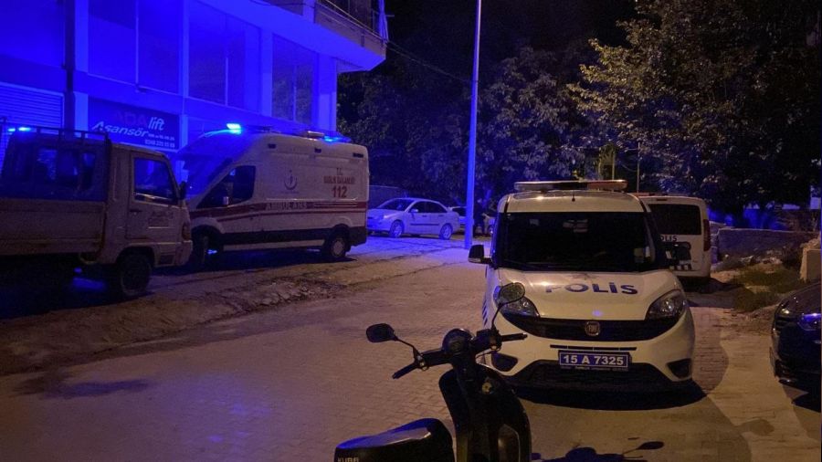 "Kendimi iyi hissetmiyorum" mesajnn ardndan evinde l bulundu