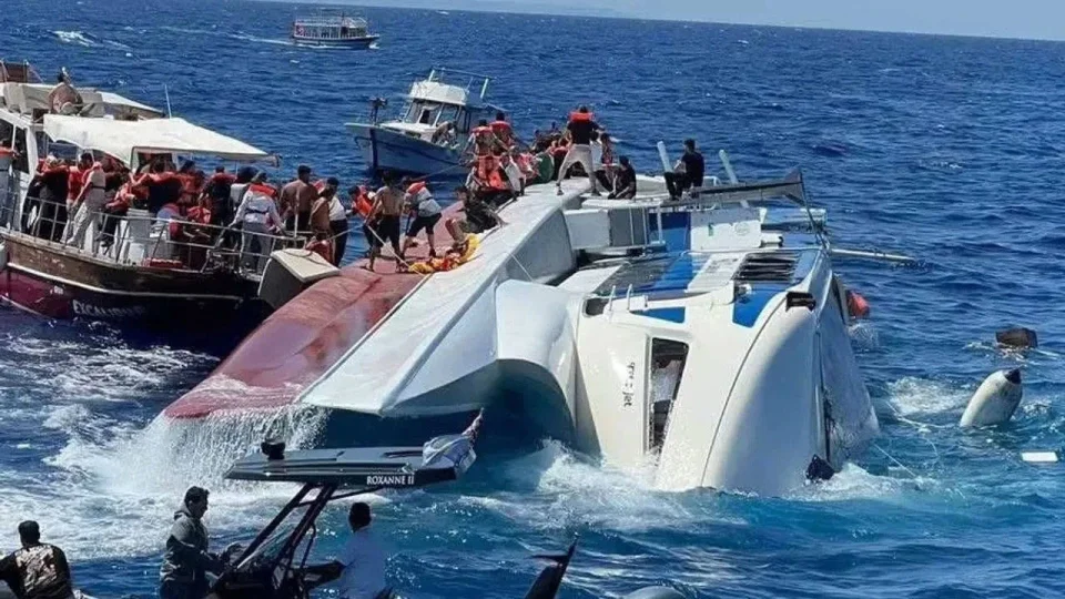 KKTC Ba�bakan� �stel: "Girne'deki gemi facias�nda can kayb� 12'ye y�kseldi"