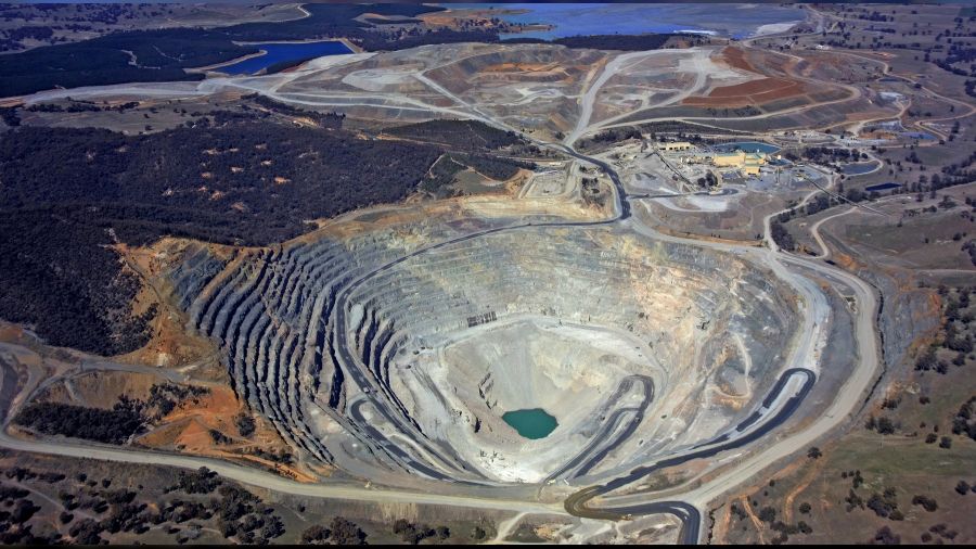 Madencilerden �ok karar