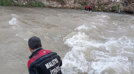 Malatya'da 8 yaşındaki kız çocuğu çaya düştü