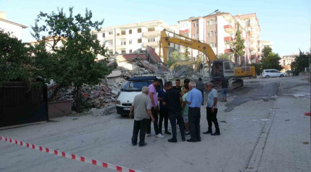 Malatya'da 'Bina çöktü' ihbarı polisi alarma geçirdi
