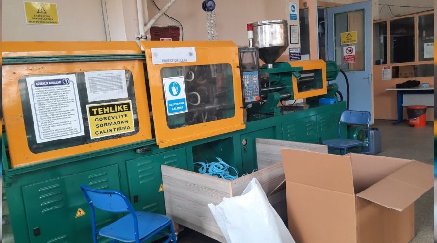 Mavi kapaklar siperli�e d�n��t�r�l�yor