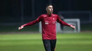 Milli Takmda Berke zer Krizi: Kadro D Kalnca Kamptan Ayrld
