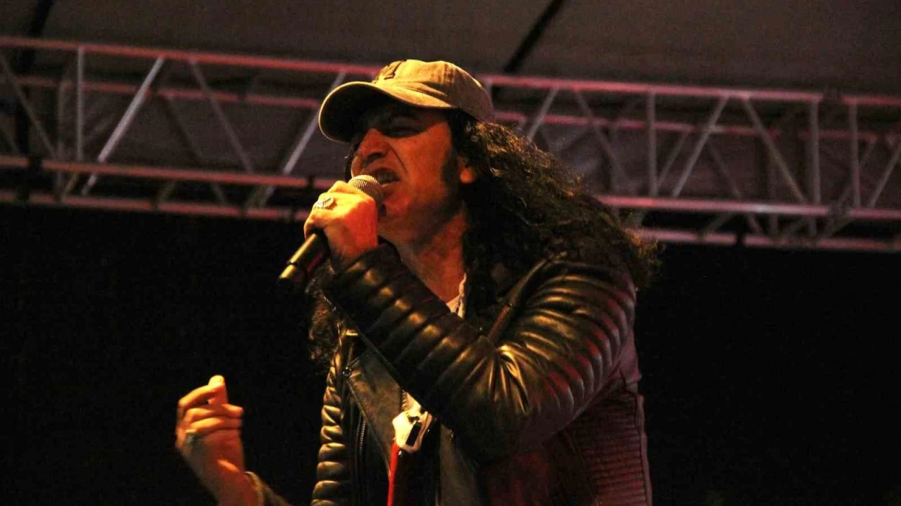 Murat Kekilli Çorumlu hayranlarını coşturdu