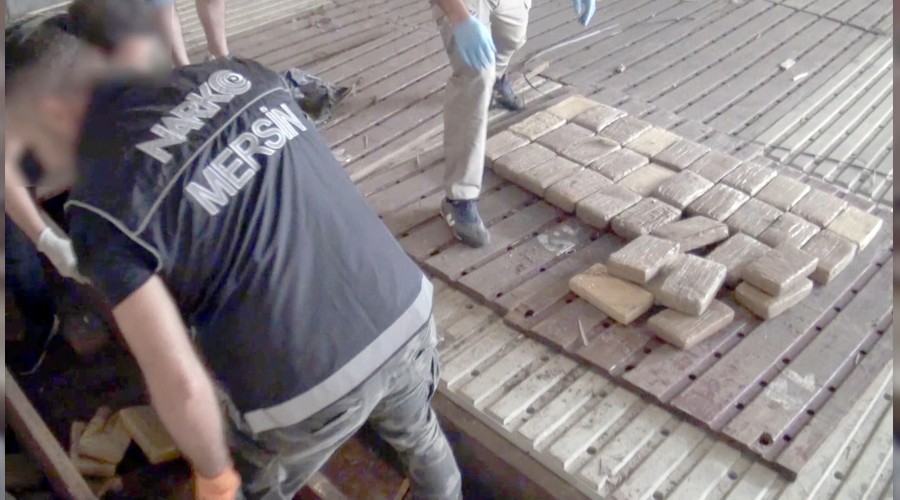 Muz yüklü gemiden 83 kilo kokain çıktı