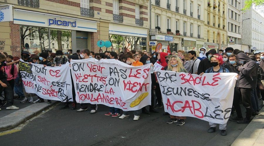 rencilerden, Macron'a covid protestosu