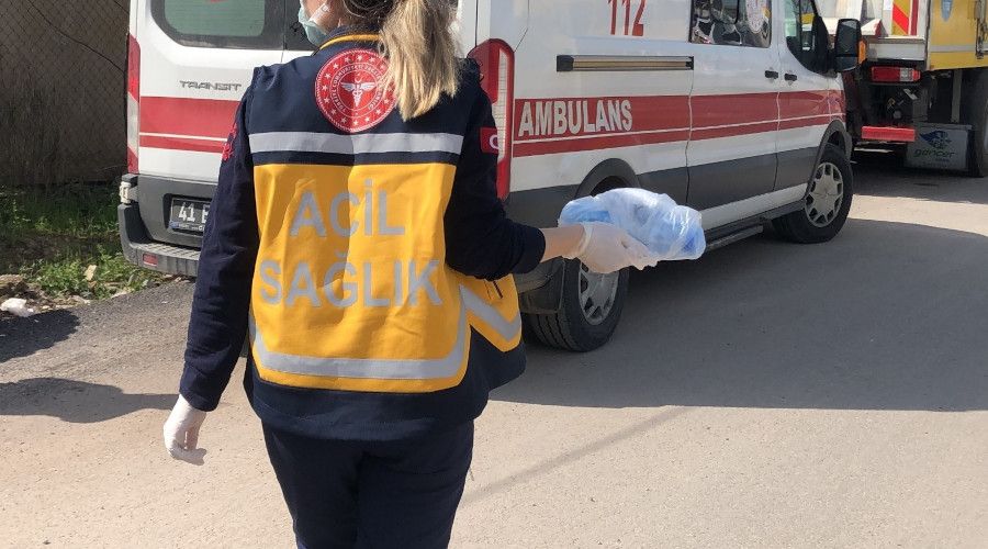 Önce kendi sonra kopan parmakları hastaneye gitti