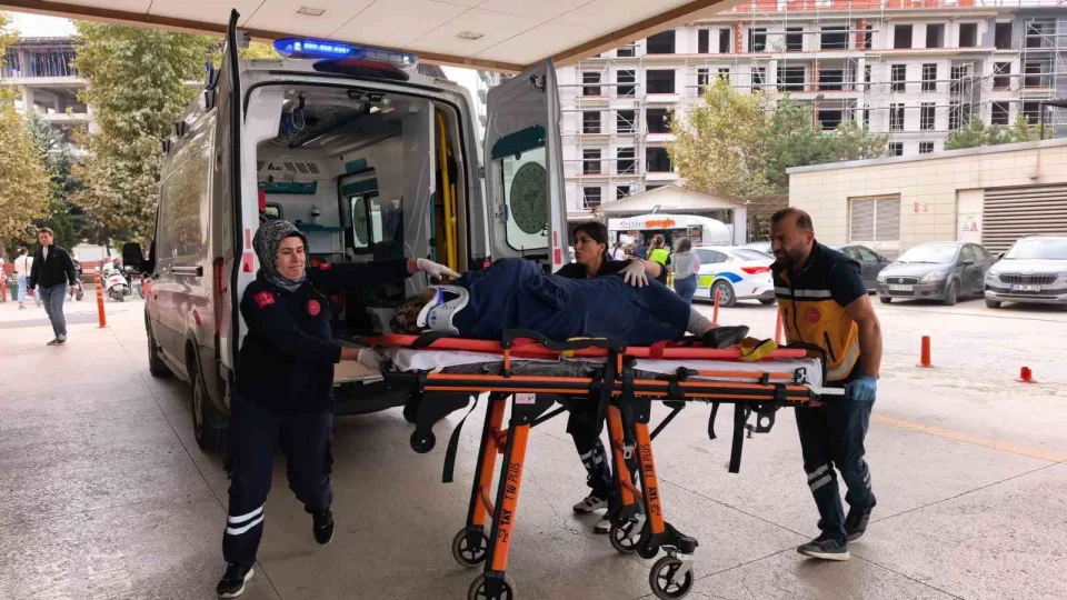 Otob�s�n �arpmas�yla a��r yaralanan kad�n, hayat m�cadelesini kaybetti