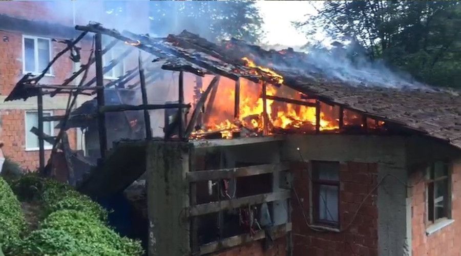 Rize'de ��kan yang�nda vatanda�lar seferber oldu