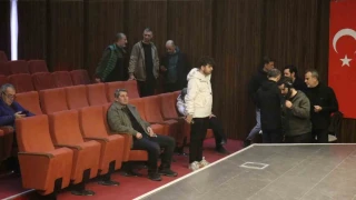 Sakaryaspor'da �o�unluk sa�lanmad�, kongre ertelendi