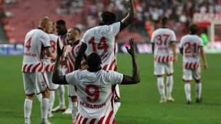 Samsunspor lige galibiyetle balad