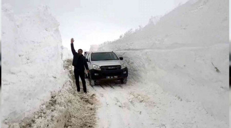 Siirt'te kar kalınlığı 5 metreyi aştı