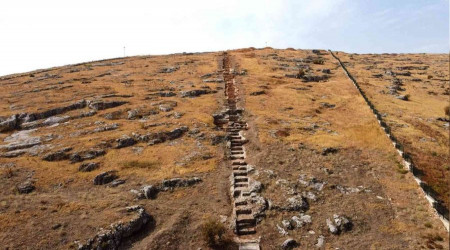 'Sonsuzluk Merdiveni' kazısı uzadıkça uzuyor