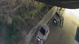 Taksi bulamayınca, cip çalıp onunla da kaza yaptılar