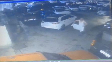 Taksim'de bir şahıs silahla oynarken arkadaş katili oldu