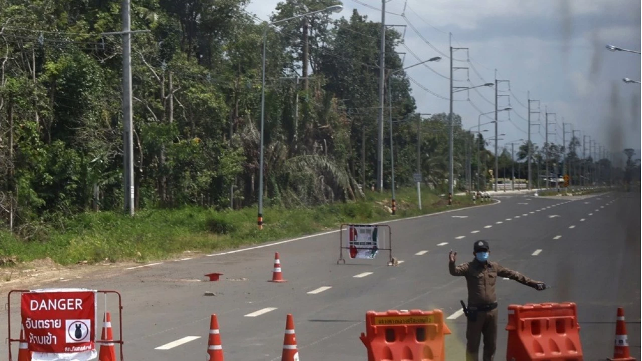 Tayland-Kambo�ya s�n�r�nda 3 Tayland askeri, may�n patlamas� sonucu yaraland�