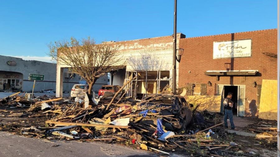 Texas'ta hortum felaketi: 3 ölü, 56 yaralı