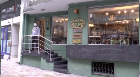 Topladığı antika eşyalar dükkan açtırttı