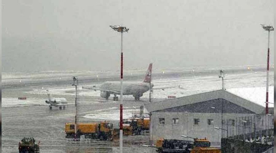 Trabzon'da hava ulamna kar engeli