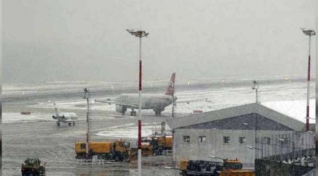 Trabzon'da hava ulamna kar engeli