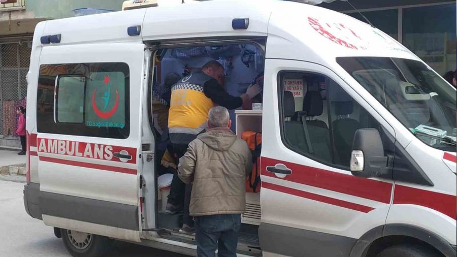 U�ak'ta silahl� kavga: 5 yaral�