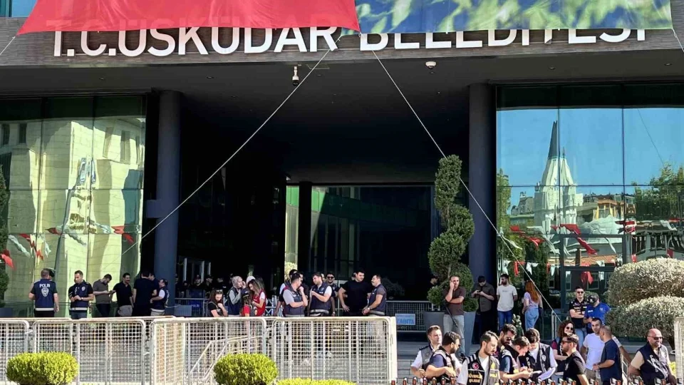 �sk�dar Belediye Ba�kanvekili se�imi ertelendi