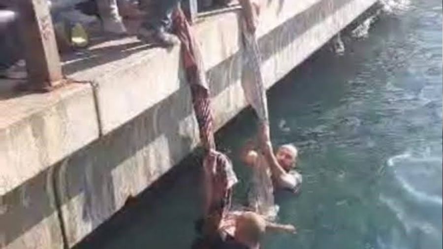 �sk�dar'da denizde can pazar�