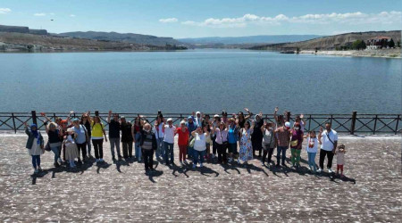 Vatandaşlar başkenti ABB'nin kent gezileriyle keşfediyor