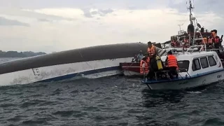 Vietnam'da tur teknesi alabora oldu: 27 l