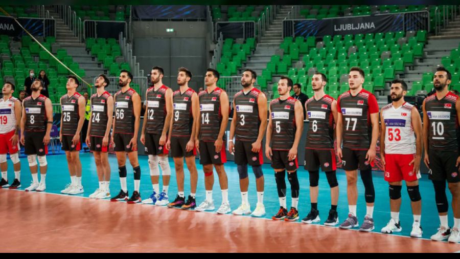 Voleybolda İtalya'ya 3-0 kaybettik