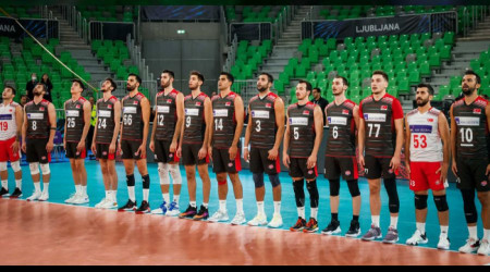 Voleybolda İtalya'ya 3-0 kaybettik