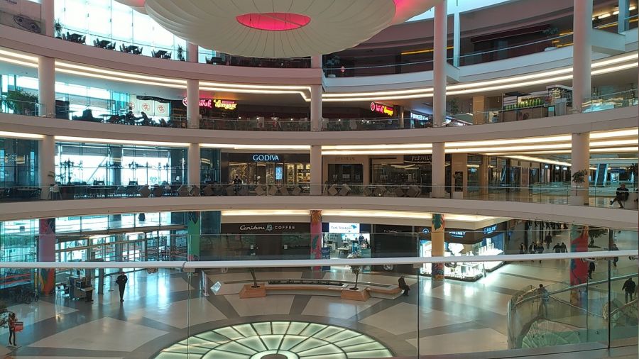 Yabancı müşteri frene bastı