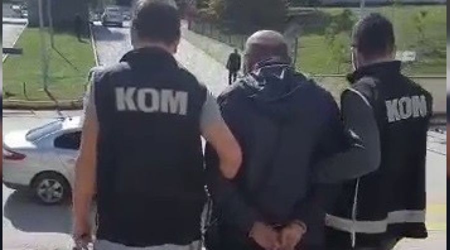 100 bin sahte doları piyasaya süreceklerdi