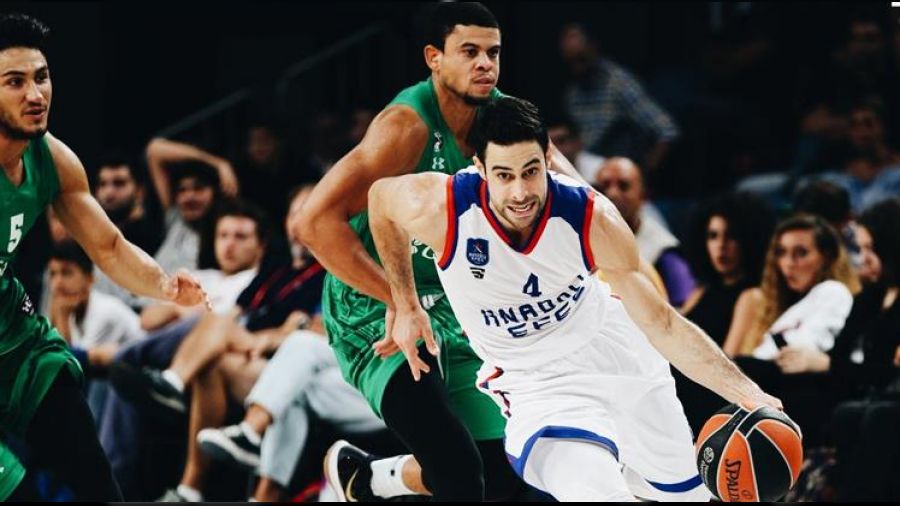 12 y�l sonra Anadolu Efes'ten ayr�ld�