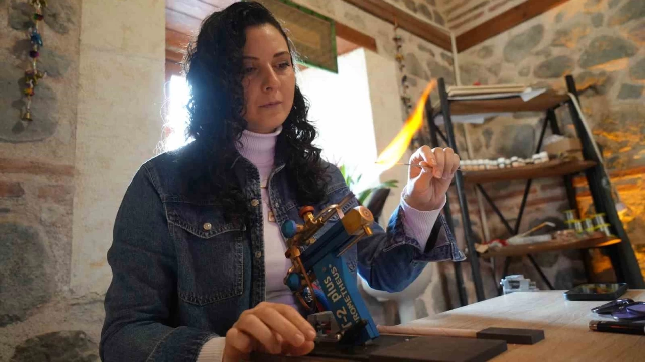 517 yıllık Taşhan'da kadın eliyle sanat ve emek buluşuyor